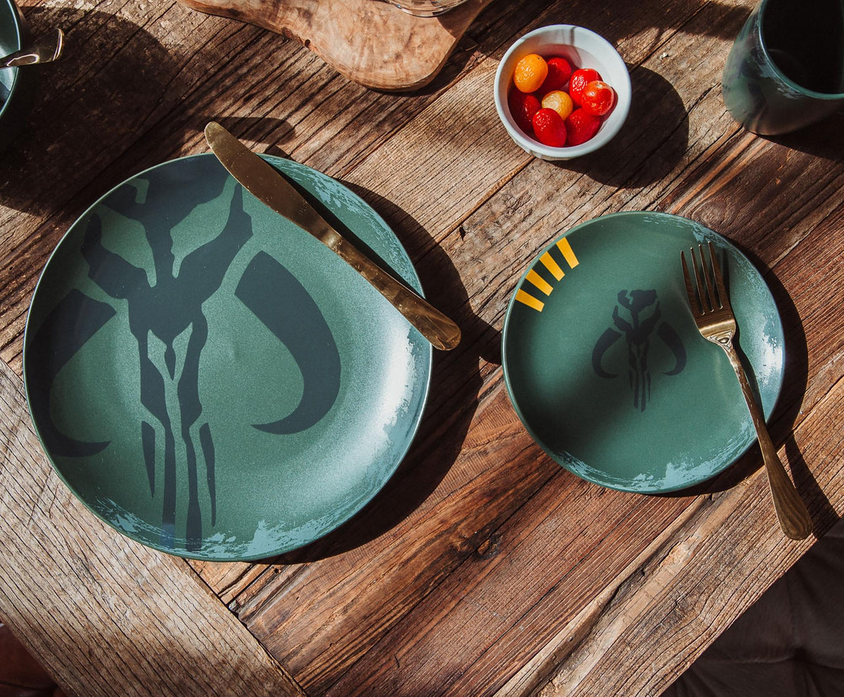Star Wars Boba Fett Mandalorian 4-Piece Stoneware Dinner Set